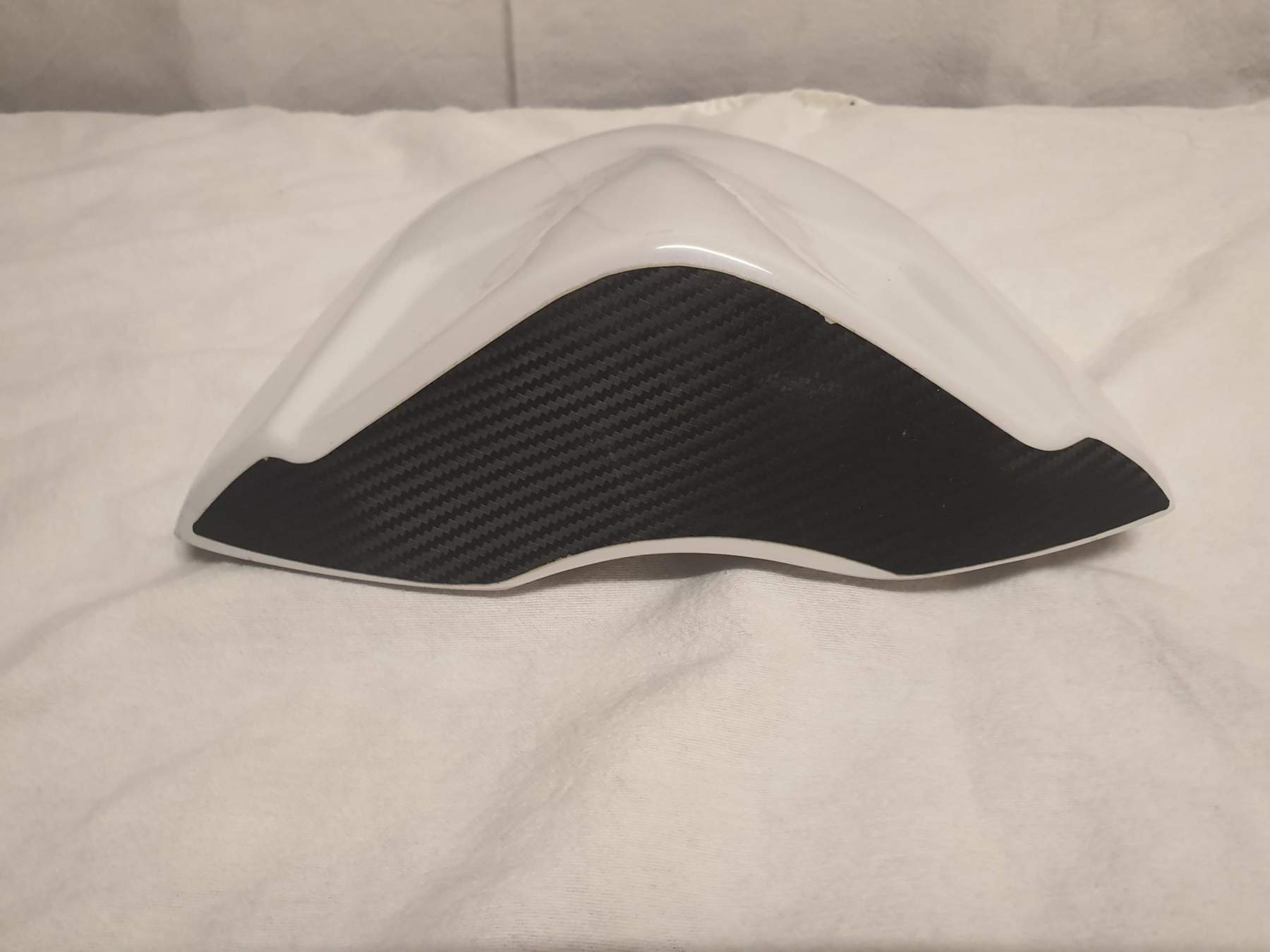 Capot de selle GSR 750/ 2012 Annonces motos et pièces d'occasion au meileur prix Cherchez Capot de selle GSR 750/ 2012 Annonces motos et pièces d'occasion au meileur prix Cherchez