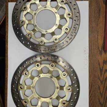 Disques de freins avant / CBR600RR 2003 à 2009